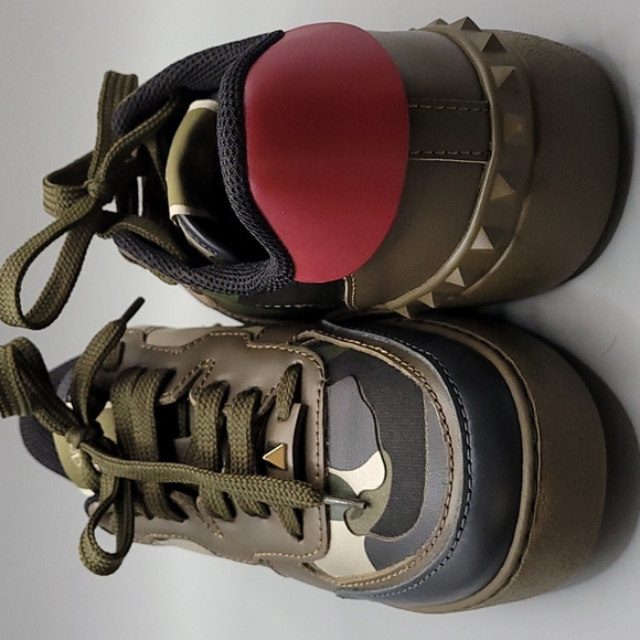 COPY - Valentino Rockstud Camo Sneakers - Picture 7 of 9